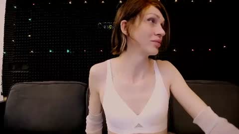 Miss Hardy online show from 06/18/26, 02:45
