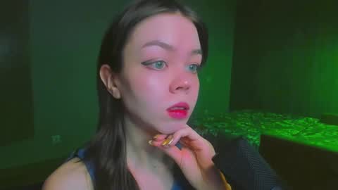 Miss Hari online show from 12/18/24, 10:08