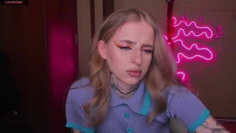 Julia online show from 01/14/25, 04:57