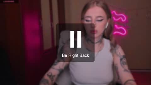 Julia online show from 02/10/25, 05:25