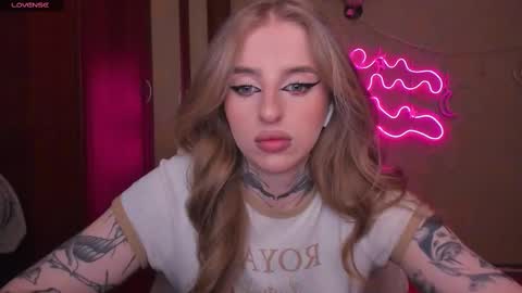 Julia online show from 02/15/25, 05:19