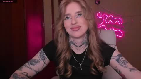 Julia online show from 03/04/25, 05:11