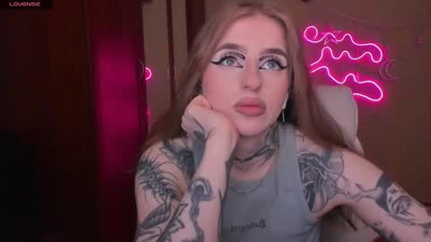 Julia online show from 03/12/25, 05:46