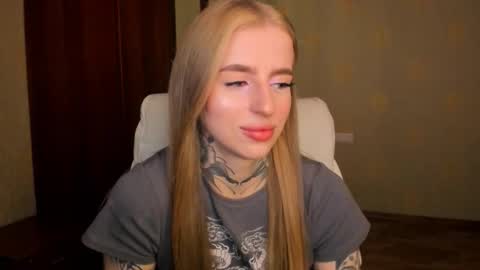 Julia online show from 09/19/25, 05:31