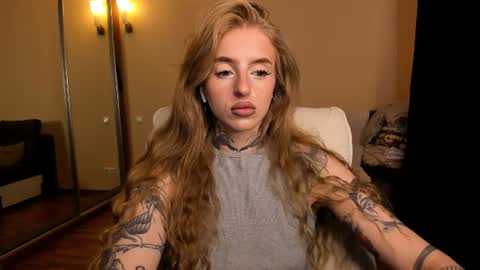 Snapshot of harley_kimm chatting on 07/08/26, 05:34 Julia online show from 07/08/26, 05:34
