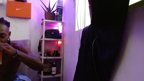 harley_quinnn111 online show from 12/23/24, 08:57