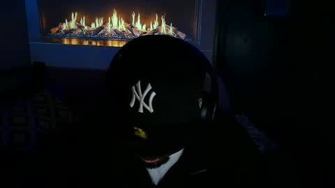 Snapshot of harleyd83018 chatting on 06/01/26, 01:07 Harley online show from 06/01/26, 01:07