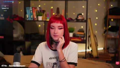 Snapshot of harleyspy chatting on 12/16/25, 06:40 HarleyJeffrey online show from 12/16/25, 06:40