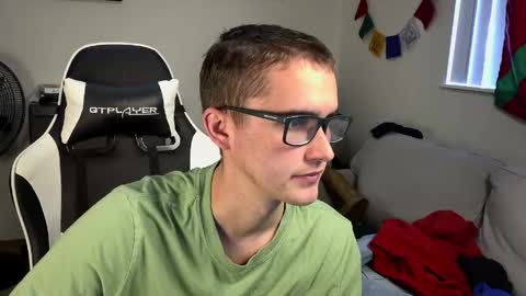 Snapshot of harlows_room chatting on 04/25/26, 09:23 HarlowJerks online show from 04/25/26, 09:23