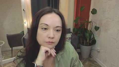 Snapshot of harmoni_love chatting on 03/15/26, 04:29 Alice online show from 03/15/26, 04:29