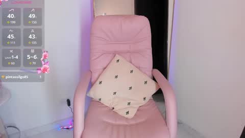 vanessa online show from 10/04/25, 01:25