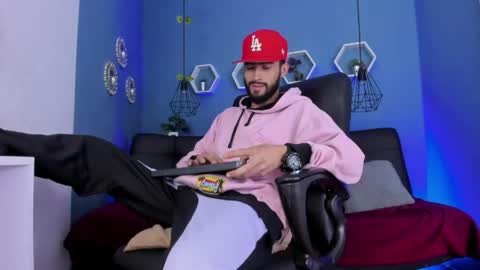 harold_999 online show from 05/02/26, 05:34