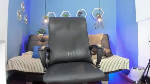 Snapshot of harold_999 chatting on 05/08/26, 03:50 harold_999 online show from 05/08/26, 03:50