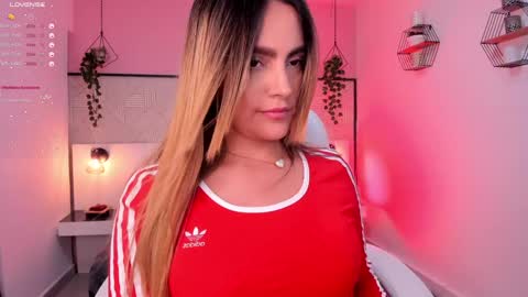 Snapshot of harper_woods chatting on 02/01/25, 12:40 Harper online show from 02/01/25, 12:40