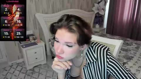 harpermarryson online show from 10/25/25, 07:05