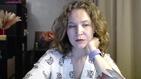 Snapshot of harpersweety chatting on 09/16/25, 06:53 Harper online show from 09/16/25, 06:53