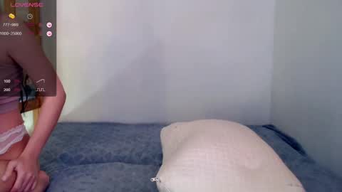 Kira online show from 01/24/25, 03:43