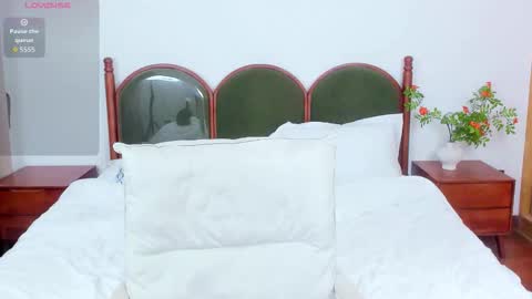 helen online show from 02/01/26, 05:39