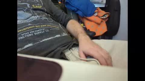 Snapshot of harruu chatting on 01/08/25, 01:42 harruu online show from 01/08/25, 01:42