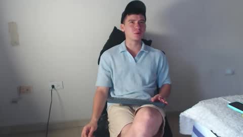 Sebastian online show from 11/15/25, 02:24