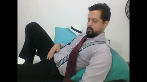 Snapshot of harry_goldenmillerx10fun chatting on 12/03/24, 02:27 Harry online show from 12/03/24, 02:27