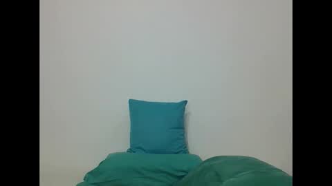 Snapshot of harry_goldenmillerx10fun chatting on 09/26/25, 10:14 Harry online show from 09/26/25, 10:14