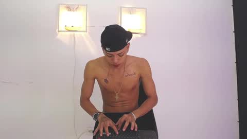 Harry online show from 02/16/25, 02:20