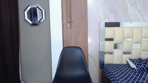 Snapshot of harry_jhonsonn chatting on 04/08/26, 10:21 Harry online show from 04/08/26, 10:21