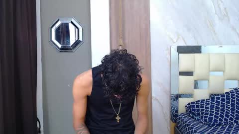 Snapshot of harry_jhonsonn chatting on 04/13/26, 10:48 Harry online show from 04/13/26, 10:48