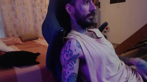 Snapshot of harry_reems_ chatting on 12/24/24, 11:38 OMAR online show from 12/24/24, 11:38