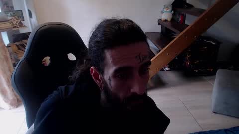 Snapshot of harry_reems_ chatting on 01/02/25, 05:18 OMAR online show from 01/02/25, 05:18