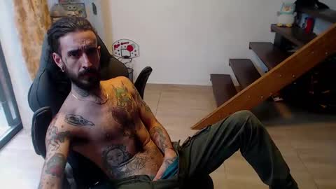 Snapshot of harry_reems_ chatting on 01/02/25, 08:24 OMAR online show from 01/02/25, 08:24