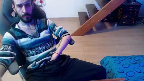 Snapshot of harry_reems_ chatting on 01/08/25, 05:05 OMAR online show from 01/08/25, 05:05