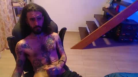 Snapshot of harry_reems_ chatting on 01/09/25, 11:13 OMAR online show from 01/09/25, 11:13