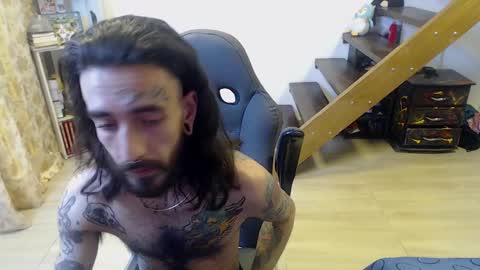 Snapshot of harry_reems_ chatting on 01/10/25, 09:13 OMAR online show from 01/10/25, 09:13