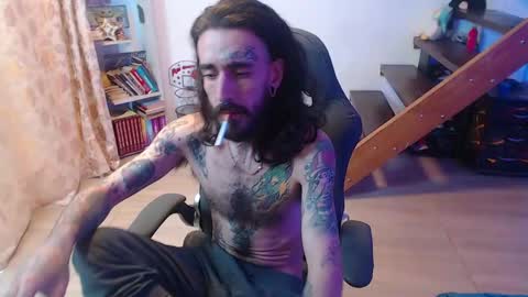 Snapshot of harry_reems_ chatting on 01/12/25, 12:33 OMAR online show from 01/12/25, 12:33