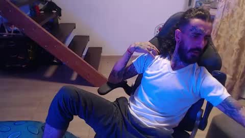 Snapshot of harry_reems_ chatting on 01/21/25, 08:30 OMAR online show from 01/21/25, 08:30