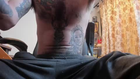 Snapshot of harry_reems_ chatting on 02/03/25, 11:20 OMAR online show from 02/03/25, 11:20