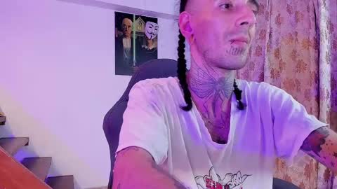 Snapshot of harry_reems_ chatting on 02/13/25, 03:18 OMAR online show from 02/13/25, 03:18