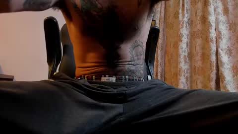 Snapshot of harry_reems_ chatting on 02/13/25, 10:43 OMAR online show from 02/13/25, 10:43