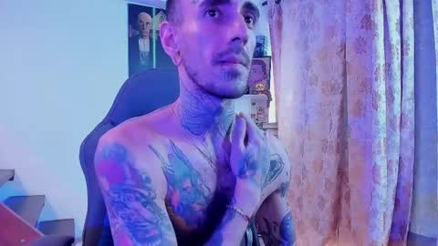 Snapshot of harry_reems_ chatting on 02/19/25, 01:28 OMAR online show from 02/19/25, 01:28