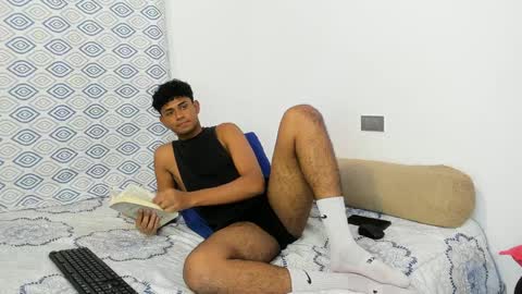 Snapshot of harry_up06 chatting on 09/17/25, 12:12 Harry online show from 09/17/25, 12:12