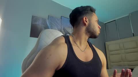 Snapshot of harry_zandess chatting on 12/03/24, 02:36 Harry Zandes online show from 12/03/24, 02:36