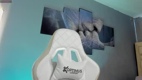 Snapshot of harry_zandess chatting on 12/09/24, 10:30 Harry Zandes online show from 12/09/24, 10:30