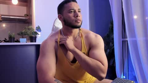 Snapshot of harry_zandess chatting on 01/16/25, 05:42 Harry Zandes online show from 01/16/25, 05:42