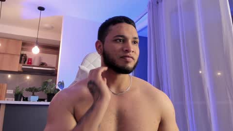 Snapshot of harry_zandess chatting on 01/24/25, 05:53 Harry Zandes online show from 01/24/25, 05:53