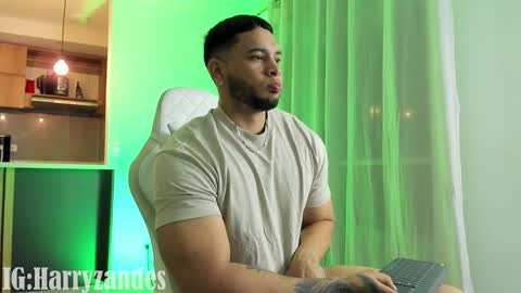 Snapshot of harry_zandess chatting on 03/11/25, 03:59 Harry Zandes online show from 03/11/25, 03:59
