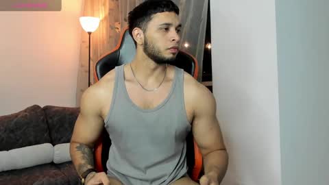 Snapshot of harry_zandess chatting on 09/12/25, 04:23 Harry Zandes online show from 09/12/25, 04:23