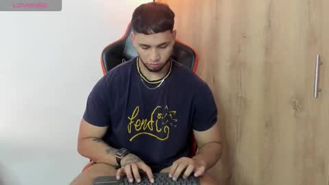 Snapshot of harry_zandess chatting on 09/23/25, 08:12 Harry Zandes online show from 09/23/25, 08:12