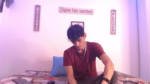 Snapshot of harrythomson1 chatting on 01/12/25, 06:28 harry thomson online show from 01/12/25, 06:28